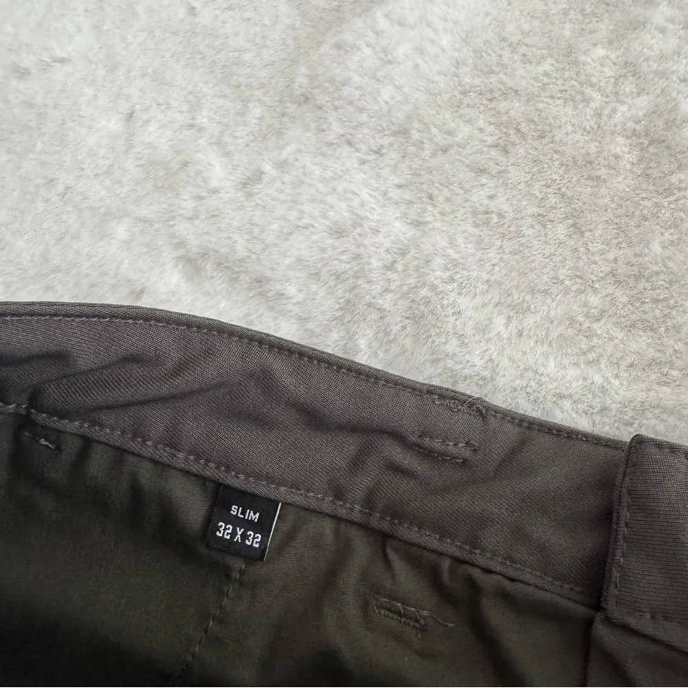 Cuts AO Pocket Pants Slim Fit Green Gray Performance Size 32x32